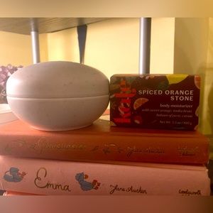 Kate McLeod Spiced Orange Stone & Travel Case